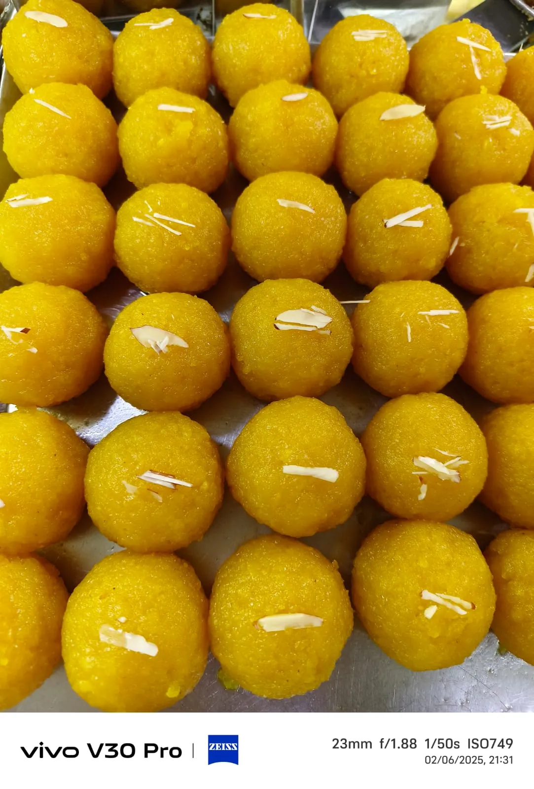 Motichoor Laddu